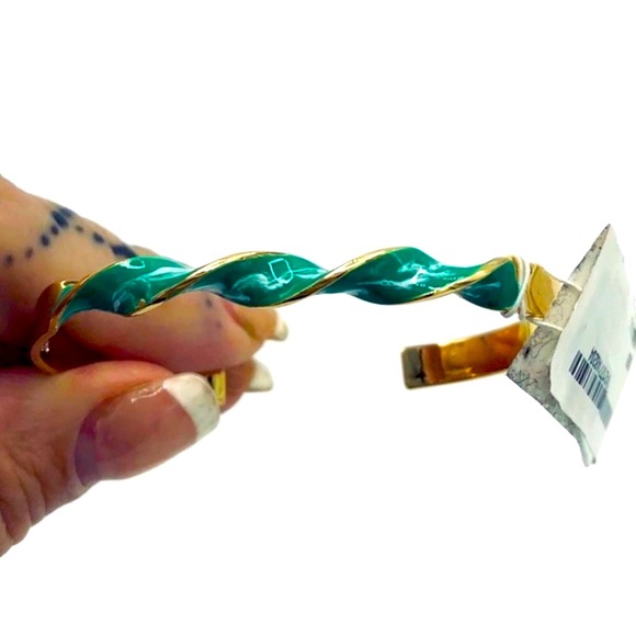 NEW Gold & GREEN ENAMEL GORGEOUS PIECE ENAMEL BANGLE - Picture 5 of 14